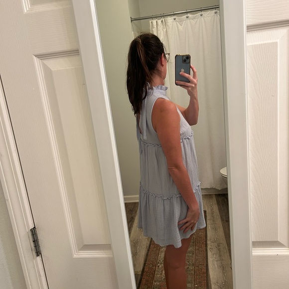 Sleeveless Ruffled Blue Dress - Picture 2 of 2